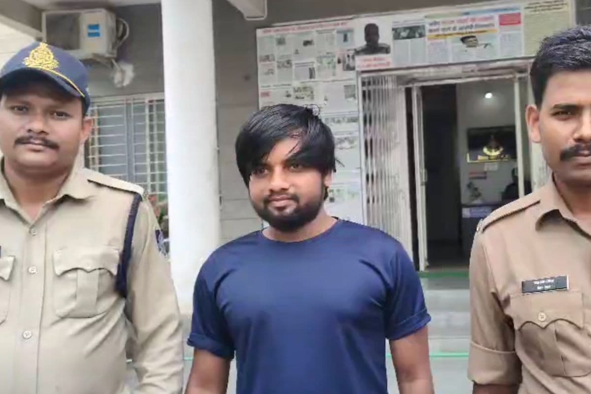 Dhar Rape News: डांस क्लास की आड़ में दरिंदगी! संचालक ने नाबालिग से दुष्कर्म कर बनाया अश्लील वीडियो, आरोपी शिवा गिरफ्तार