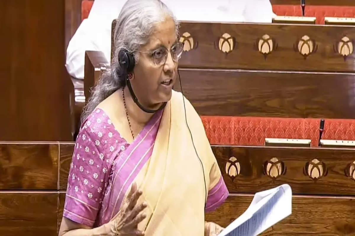 New Income Tax Bill: संसद में पारित हुआ नया आयकर विधेयक, घटाई गई अधिनियम में धाराओं की संख्या, वित्त मंत्री बोली- इसमें कर की कोई नई दर नहीं