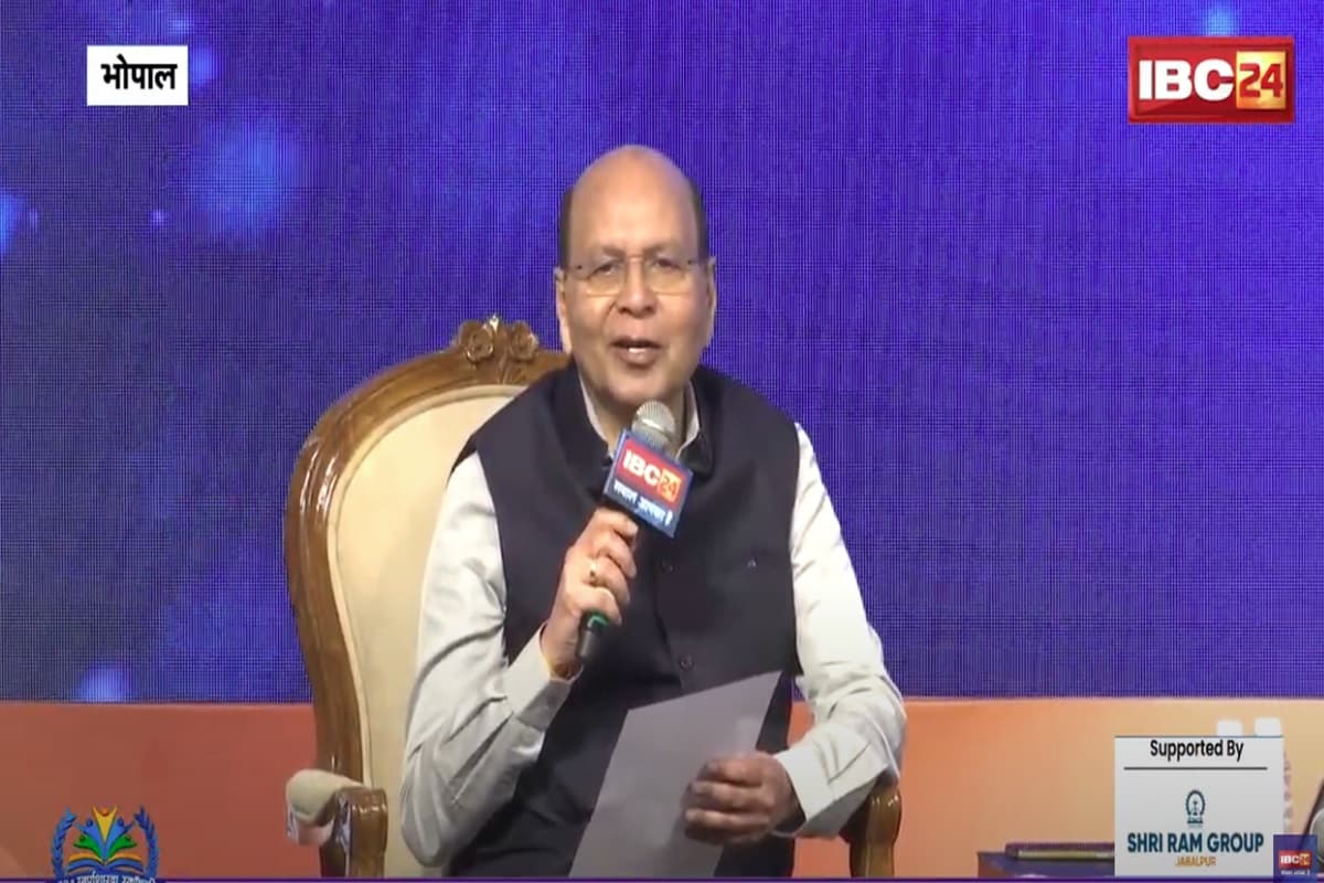 IBC24 Swarna Sharda Scholarship 2025: होनहार बेटियों को IBC24 ने दिया स्वर्ण शारदा स्कॉलरशिप, चेयरमैन सुरेश गोयल ने कहा- बेटियों के सपनों, मेहनत और अटूट आत्मविश्वास का उत्सव है यह कार्यक्रम