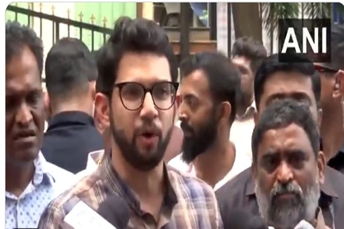 15 अगस्त को मांस दुकानें बंद करने का आदेश, आदित्य ठाकरे ने कहा ‘हम ज़रूर खाएँगे मांसाहार’