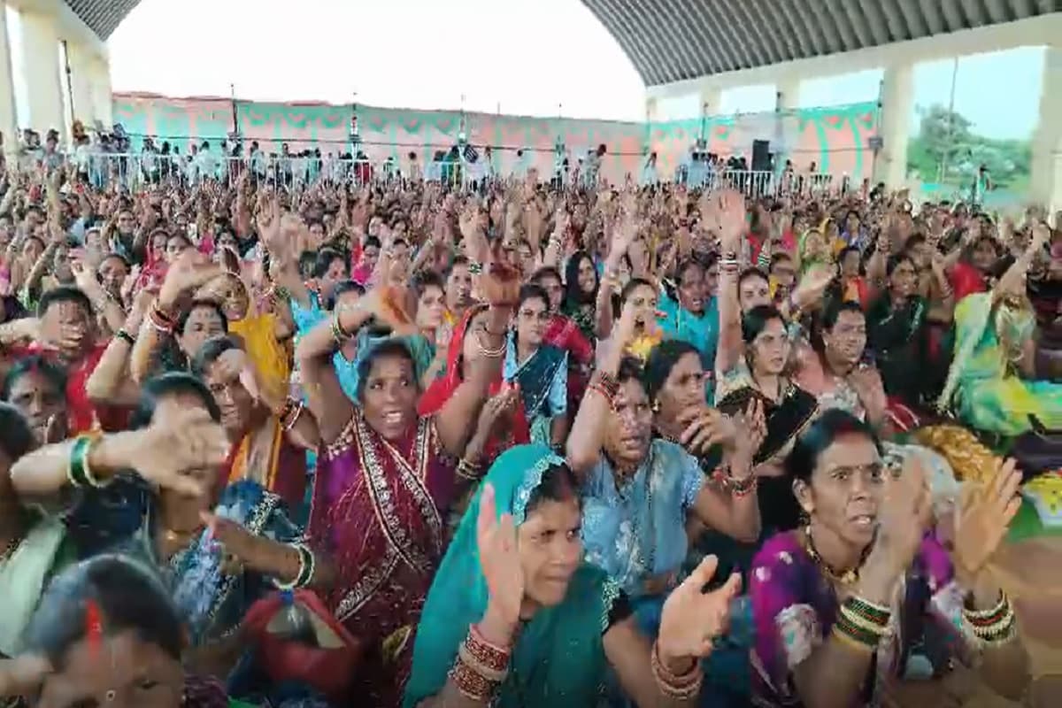 CG NHM Employees on Strike: प्रदेशभर में 16 हजार से ज्यादा NHM कर्मियों की अनिश्चितकालीन हड़ताल, बढ़ते विरोध प्रर्दशन को देखते स्वास्थ्य मंत्री ने की ये अपील