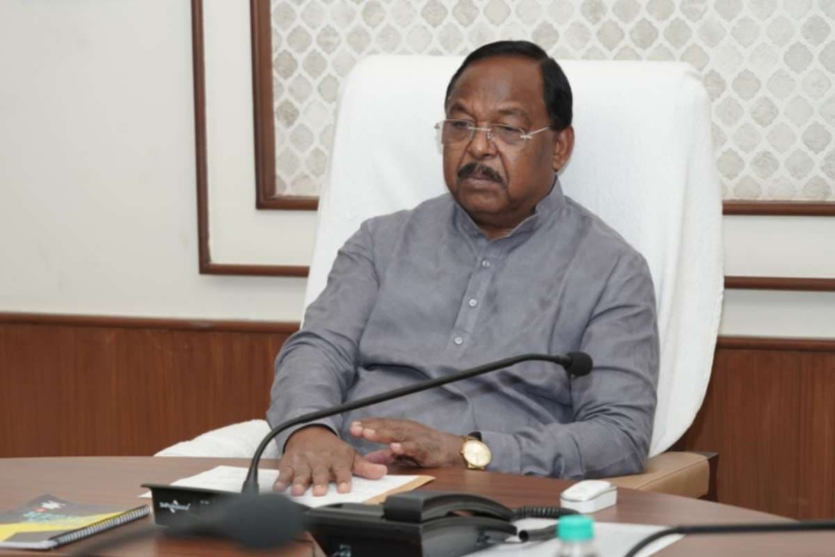 Ramvichar Netam on Bhupesh Baghel: ‘भूपेश बघेल को मर्यादा में रहकर बात करनी चाहिए’ पूर्व सीएम पर भड़के रामविचार नेताम, जानिए क्यों
