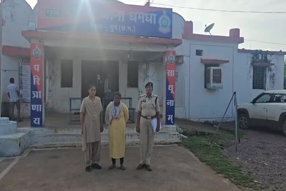 अनोखी ठगी! बच्चे की किडनी ट्रांसप्लांट कराने के नाम पर लिए लाखों रुपए, आरोपी ने खुद को रायपुर एम्स की नर्स बताया
