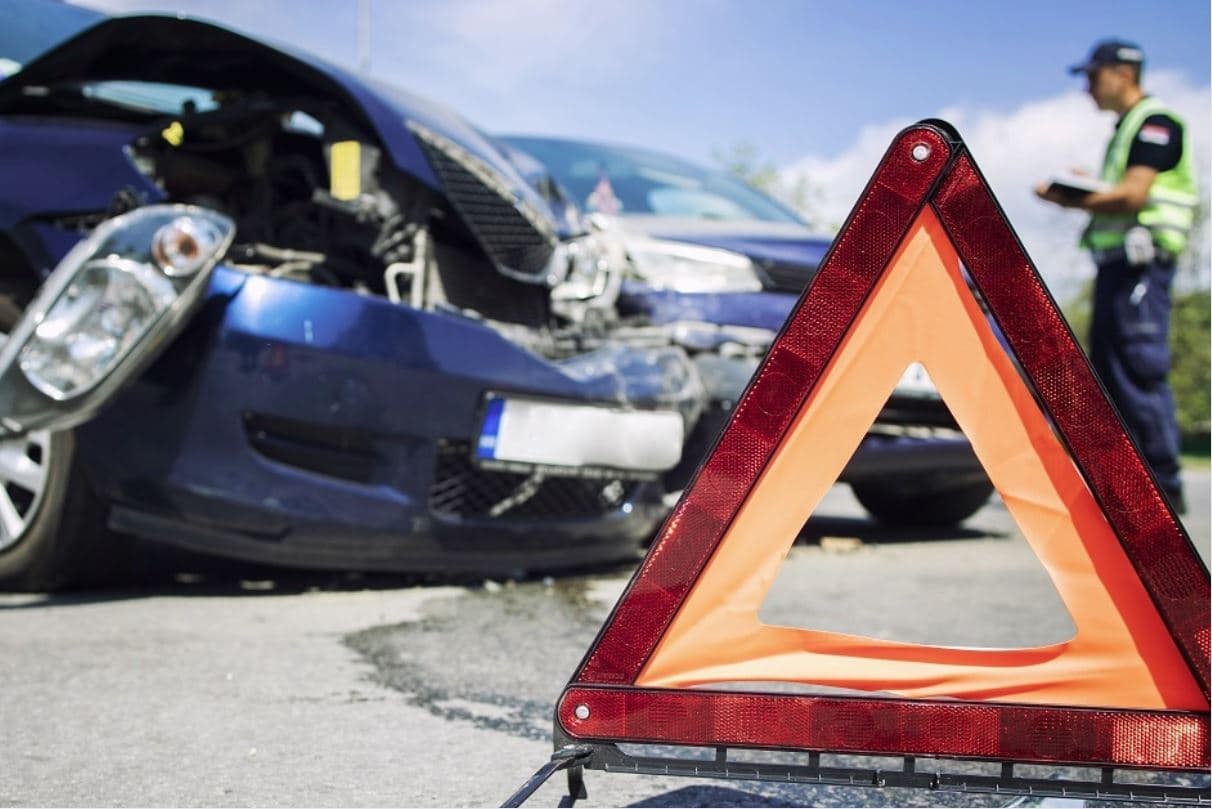 Big Road Accident News: बड़ा हादसा.. तेज रफ्तार कार ने तीन नाबालिग भाइयों को कुचला, दो की दर्दनाक मौत