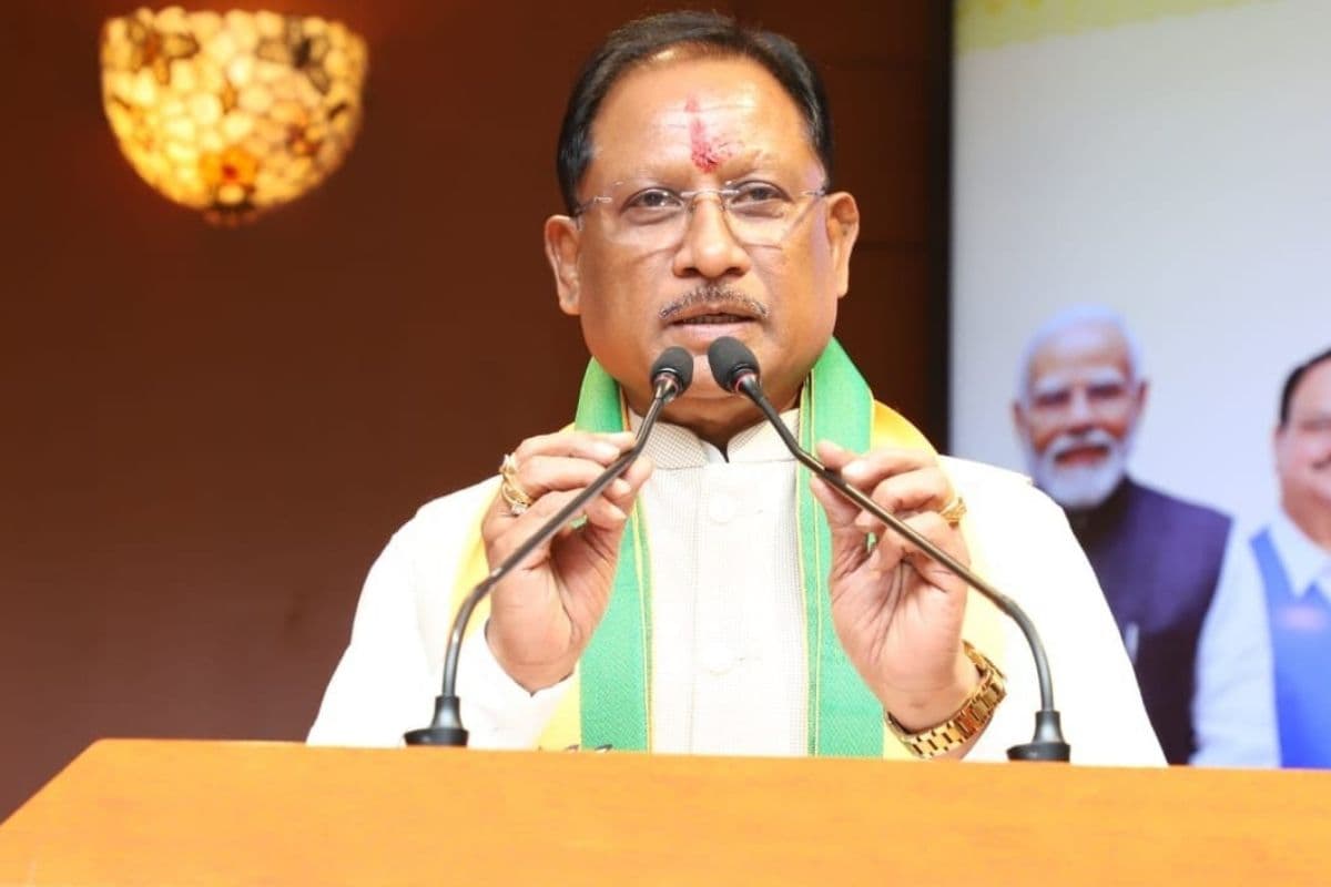 CG Naxal Encounter: नारायणपुर के अबूझमाड़ में दो इनामी नक्सली ढेर, CM विष्णुदेव साय ने जताया विश्वास, मार्च 2026 तक नक्सलमुक्त भारत का सपना होगा साकार