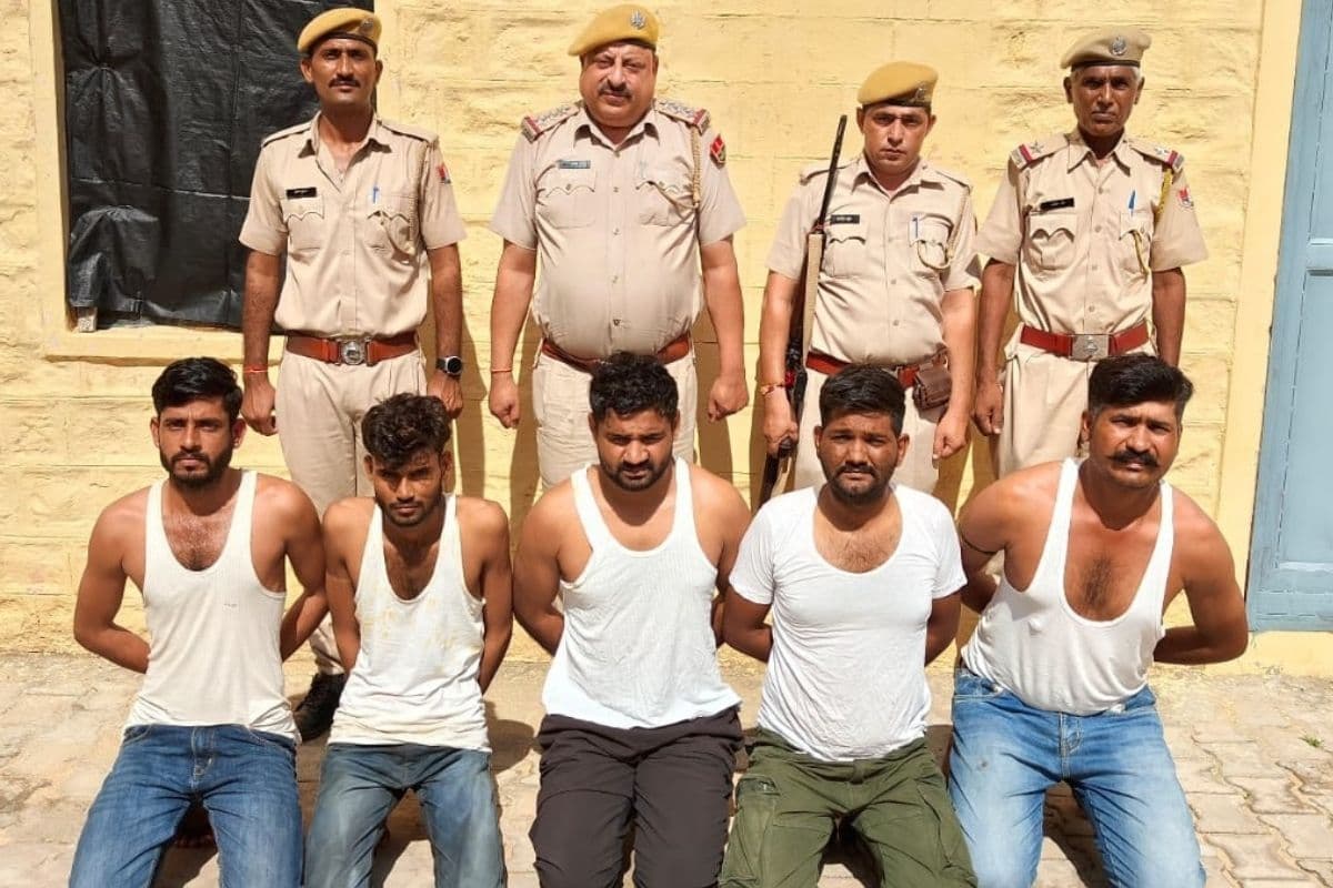 Rajasthan News: सुरक्षा गार्डों का काला चेहरा! युवकों को बंधक बनाकर जमकर पीटा, फिर जाति सूचक शब्दों से अपमान, वायरल वीडियो से मचा हड़कंप