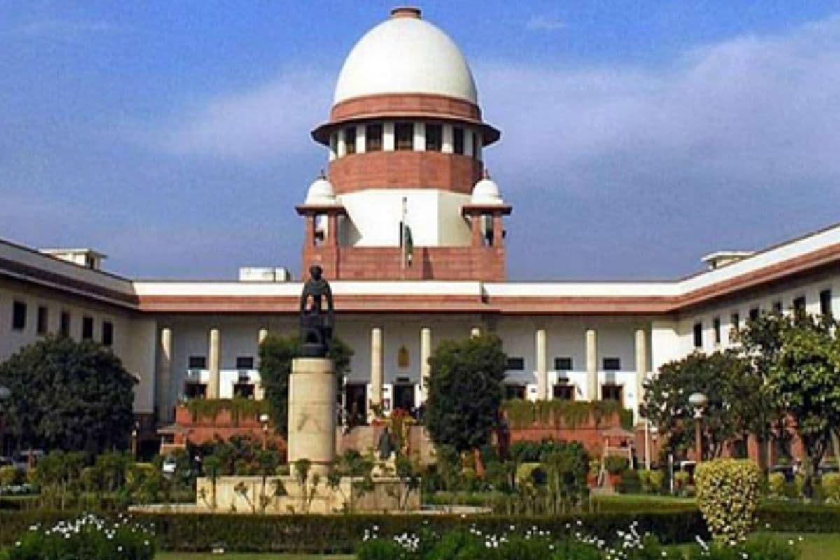 Supreme Court Latest News: ‘ब्रेस्ट पकड़ना या पजामे का नाड़ा तोड़ना अपराध नहीं’.. यहां के हाईकोर्ट की टिप्पणी पर भड़का सुप्रीम कोर्ट, अब दे दिया ये अहम निर्देश