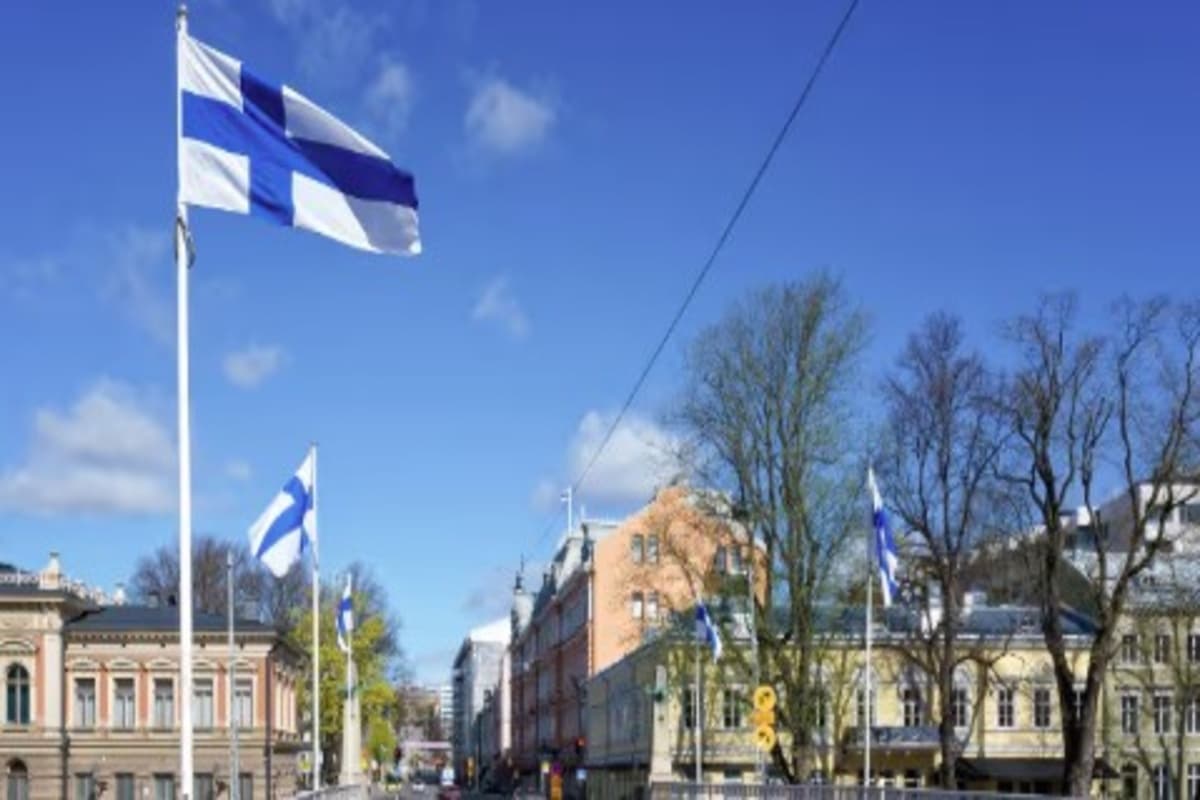 Finland Citizenship for Indians: दुनिया का सबसे खुशहाल देश दे रहा भारतीयों को ख़ास मौक़ा.. अब आप भी बन सकते है यहाँ के स्थाई नागरिक, जानें कैसे..
