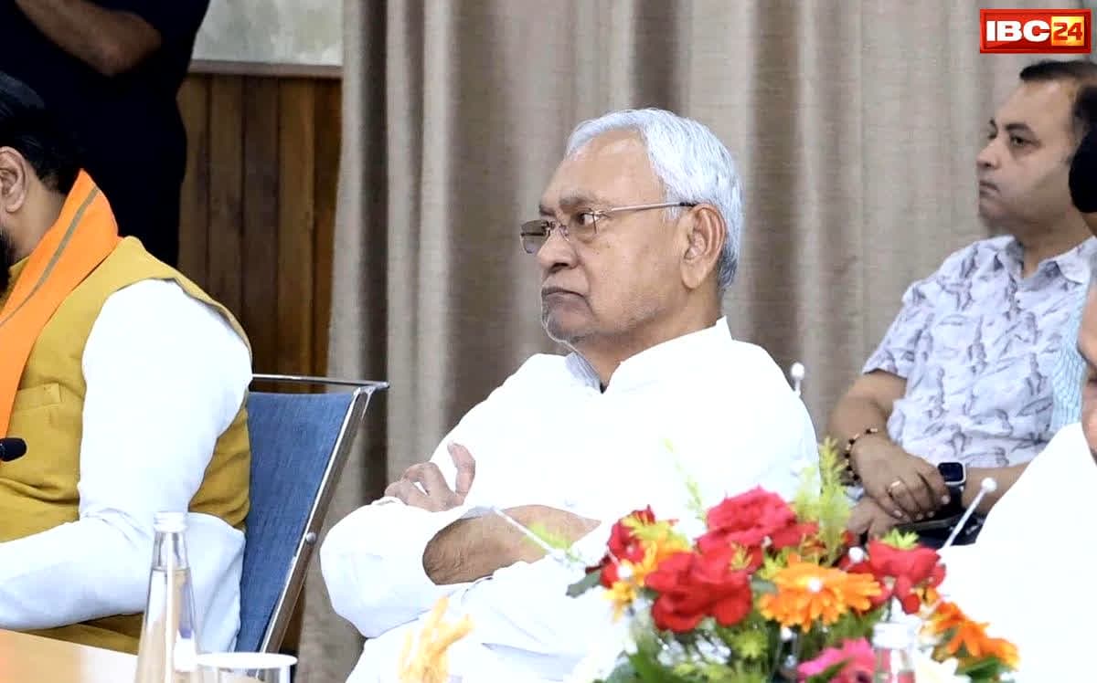 Bihar News: मुख्यमंत्री नीतीश कुमार ने अचानक बुलाई बड़ी बैठक, क्या हो सकती है वजह, विधायकों में डर का माहौल…
