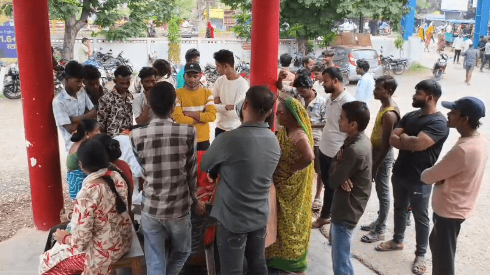 MP News : मध्यप्रदेश में एक बार फिर धर्मांतरण को लेकर बवाल! यहां लालच देकर हिंदुओं को बनाया जा रहा था क्रिश्चन, 4 लोग पहुंचे सलाखों के पीछे