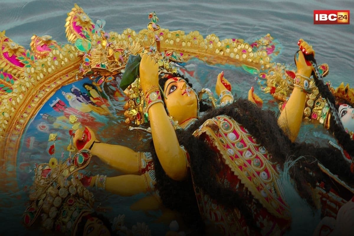 Shahdol News: शहडोल में दुर्गा विसर्जन जुलूस पर पथराव, मस्जिद के पास घटी घटना, 3 लोग बुरी तरह घायल…