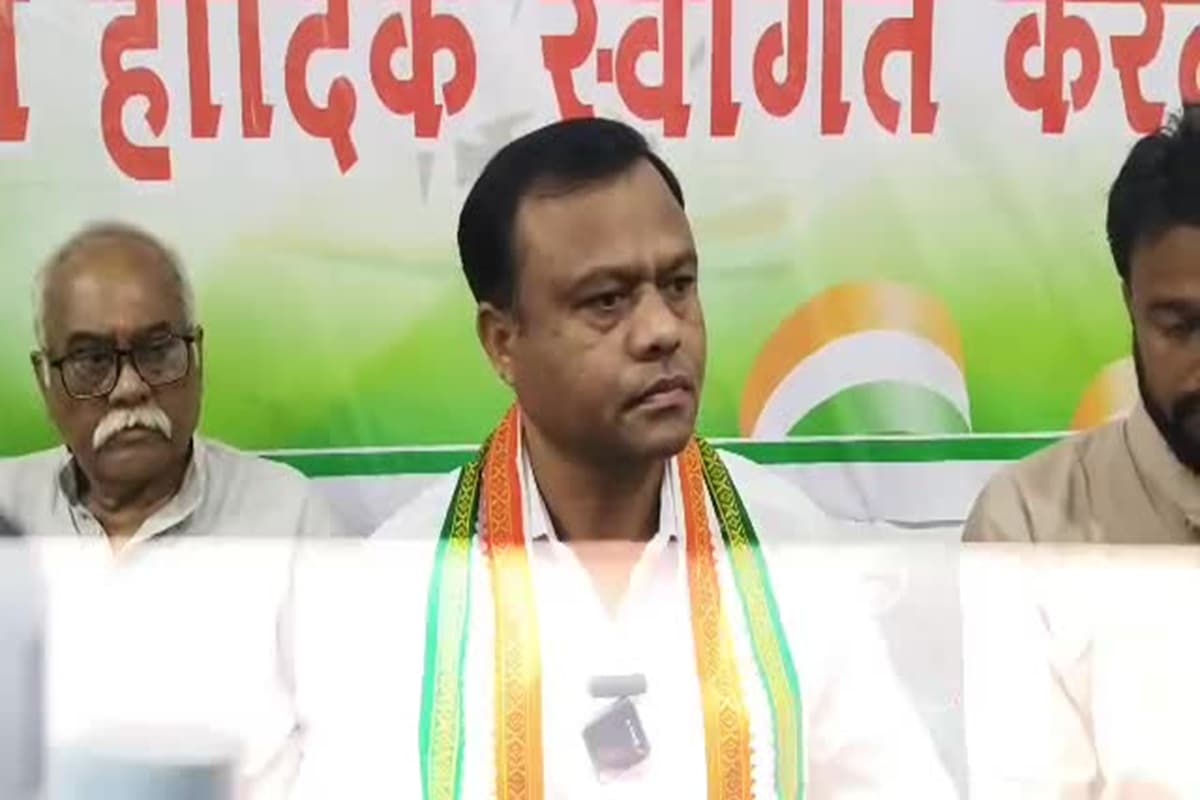 Jagdalpur News: कांग्रेस में दीपक बैज की स्थिति दुखद, BJP में शामिल होने का प्रस्ताव, अब PCC चीफ ने कही ये बात