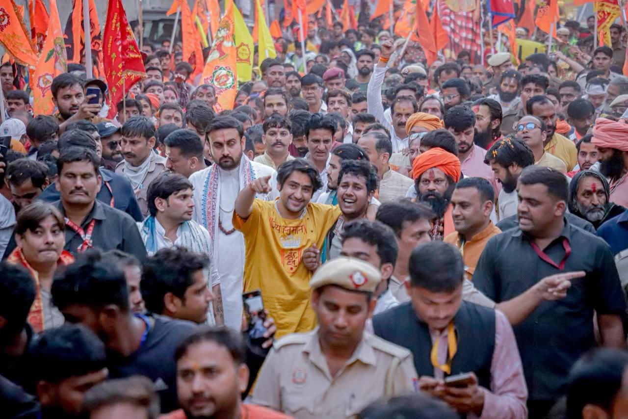 Bageshwar Baba Padyatra: दिल्ली से हरियाणा और अब वृंदावन तक, बागेश्वर धाम की 10 दिवसीय सनातन यात्रा का आखरी दिन आज, ये बड़ी हस्तियां हो सकती हैं शामिल…