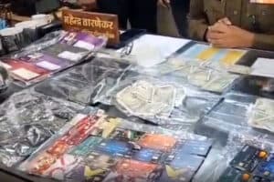 Fake Currency News Today: 1 लाख के बदले देते थे पांच लाख, गोकुलधाम सोसाइटी में लगा रखी थी नोट छापने की मशीन, पुलिस को चकमा देने चार धाम की यात्रा पर निकल गया आरोपी