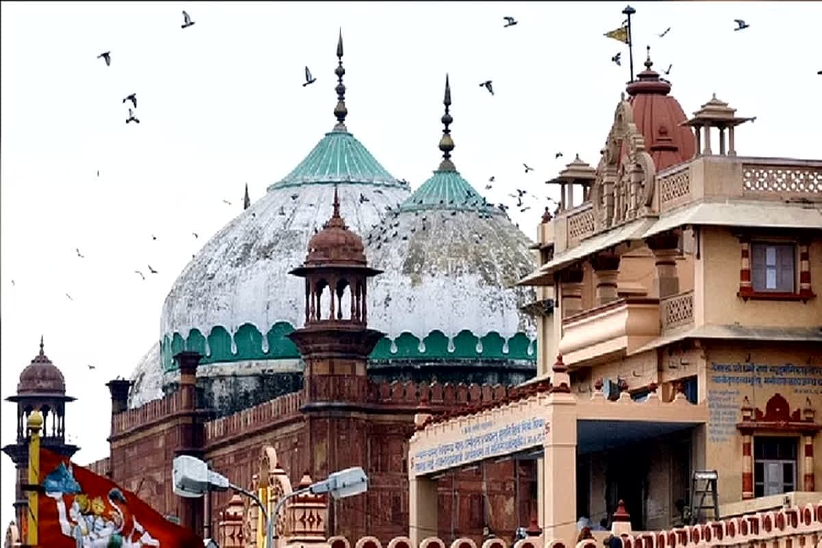 Mathura Krishna Janmabhoomi Dispute: क्या सच होगा हिंदू पक्ष का दावा?… कृष्ण जन्मभूमि-शाही ईदगाह मस्जिद विवाद मामले में याचिका पर सुप्रीम कोर्ट में आज होगी सुनवाई