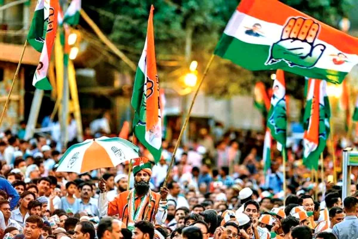 Keshkal Congress Dispute: धमतरी के बाद अब केशकाल में दिखी कांग्रेस में अंतर्कलह, सचिन पायलट के स्वागत दौरान मंच पर ही बंट गए नेता