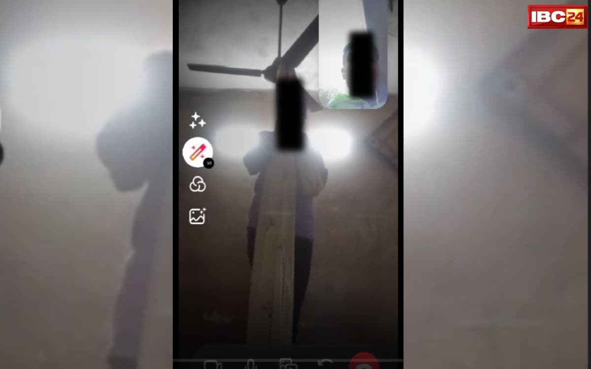 Boy Commits Suicide: गले में फंसाया फंदा, फिर टिका दी तलवार…लाइव वीडियो में गर्लफ्रेंड ने किया ऐसा कि बॉयफ्रेंड ने कर ली खुदकुशी, वीडियो देखकर पैरों तले खिसक जाएगी जमीन