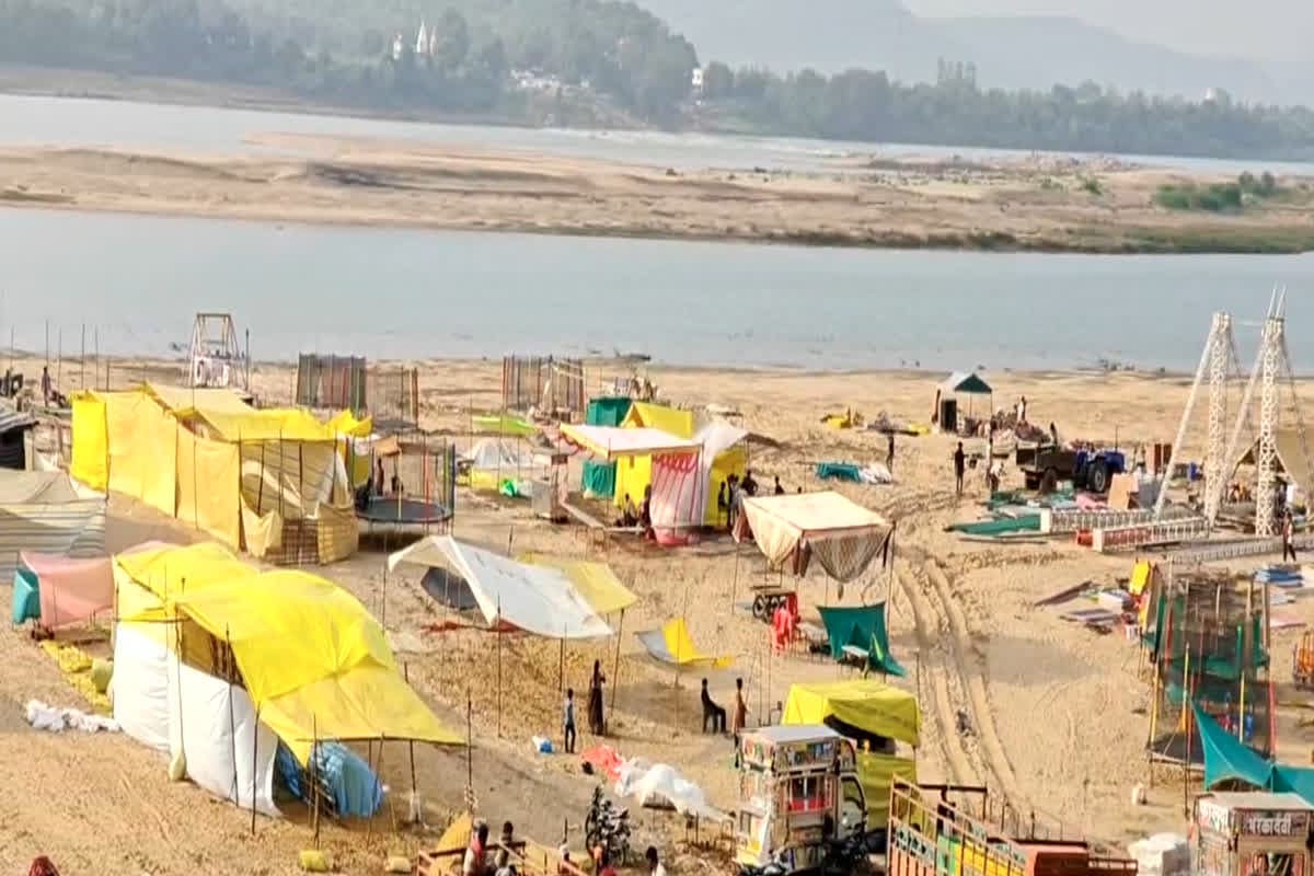 Narmadapuram Kartik Mela: कार्तिक पूर्णिमा पर बांद्रभान मेला बना लाखों श्रद्धालुओं का आकर्षण केंद्र… सुरक्षा इंतजाम में होमगार्ड और एसडीआरएफ की बड़ी तैनाती