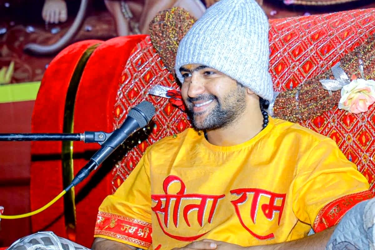 शह मात The Big Debate: बाबा बागेश्वर का ‘भाला’ वाला आह्वान, मचा घमासान! कांग्रेस ने साधा निशाना, तो भाजपा ने किया पलटवार