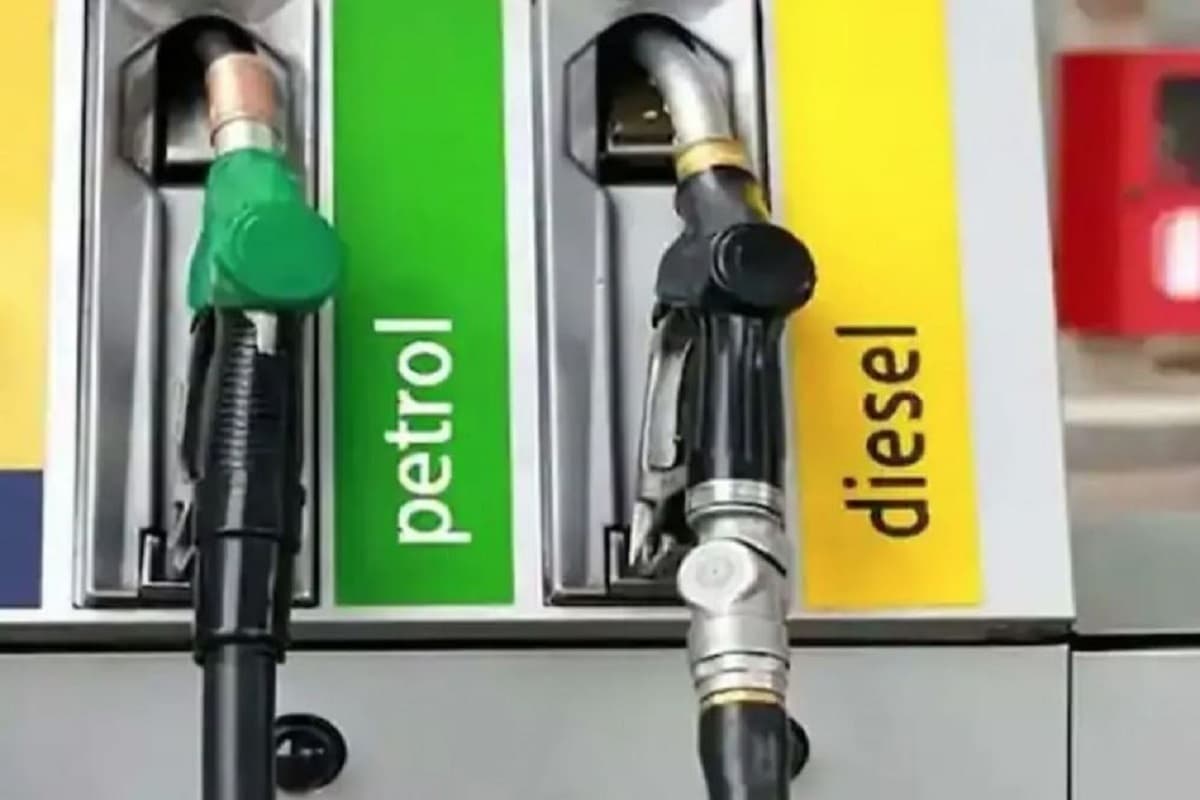 (Petrol Diesel Price 30 December 2025 / Image Credit: IBC24 News File)