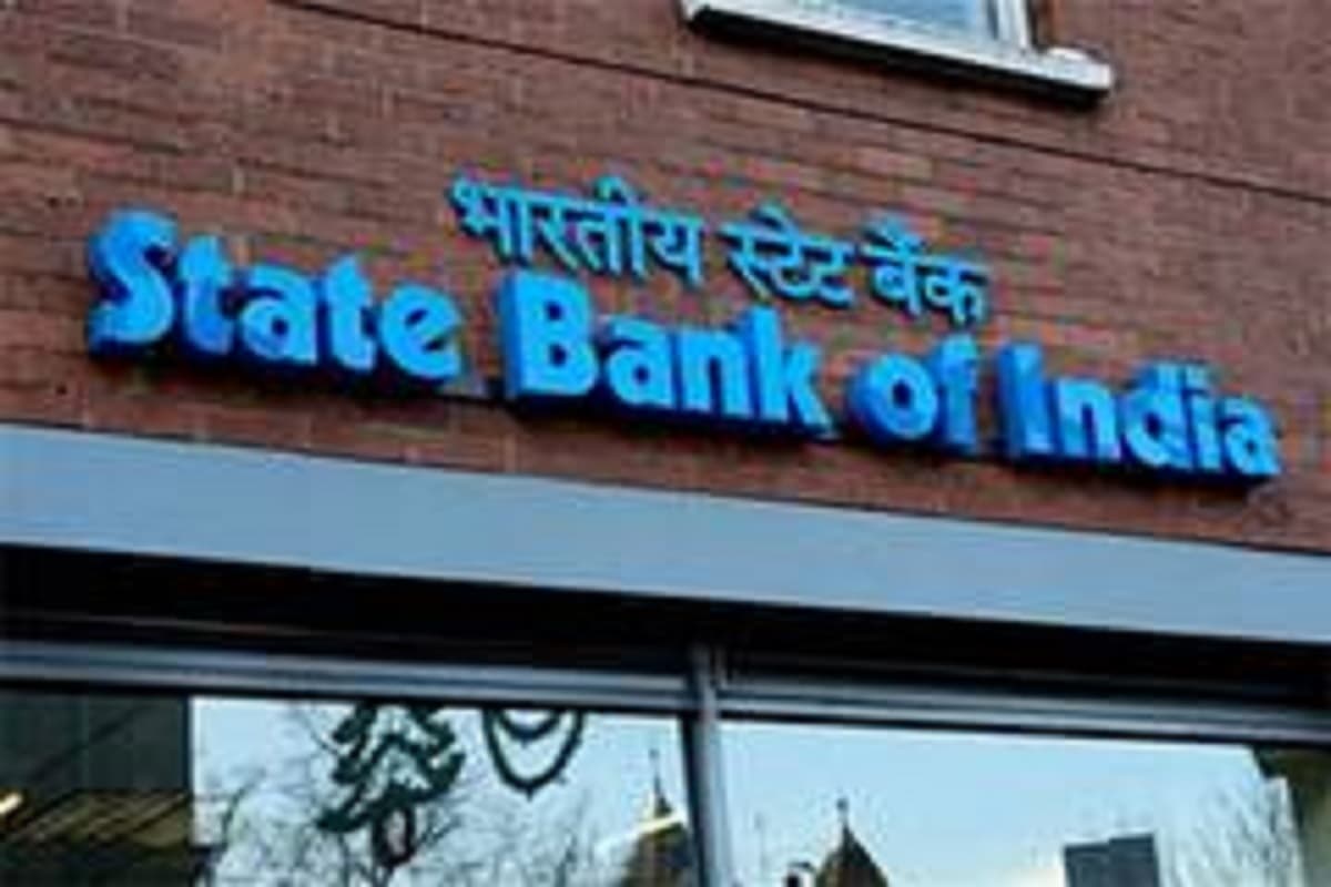 Decrease Loan Interest Rates: SBI के साथ इस बैंक ने भी घटाया लोन ब्याज, अब आपका लोन महंगा नहीं बल्कि सस्ता! जानिए कब से लागू होंगी नई दरें