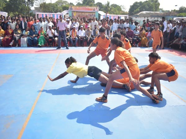 Chhattisgarh Bastar Olympic: आज से बस्तर ओलंपिक की शुरुआत.. हथियार डाल चुके 700 से ज्यादा पूर्व नक्सली भी करेंगे इस खेल आयोजन में शिरकत