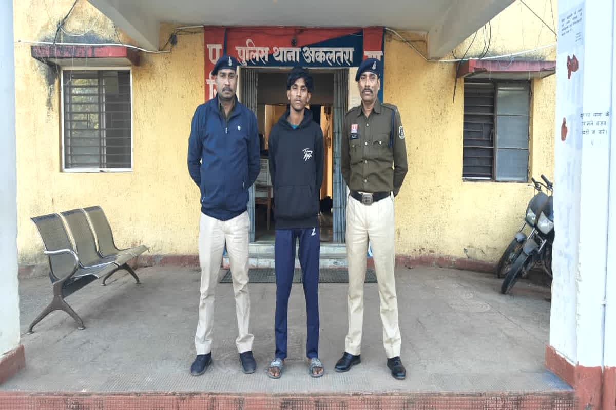 Janjgir-Champa Crime News: शादी का झांसा देकर नाबालिग को बनाया हवस का शिकार, फिर कर दिया ये कांड, जानकर पुलिस भी रह गई दंग