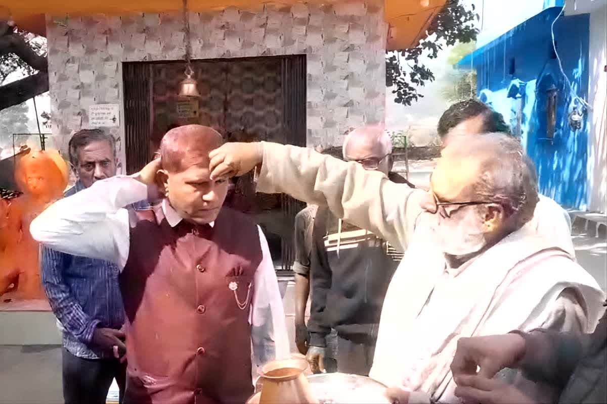 Kanker Dharmantaran News: कांकेर में क्रिसमस से पहले चर्च लीडर ने अपनाया हिंदू धर्म, कहा- शव दफनाने को लेकर बवाल करने की पहले ही थी तैयारी