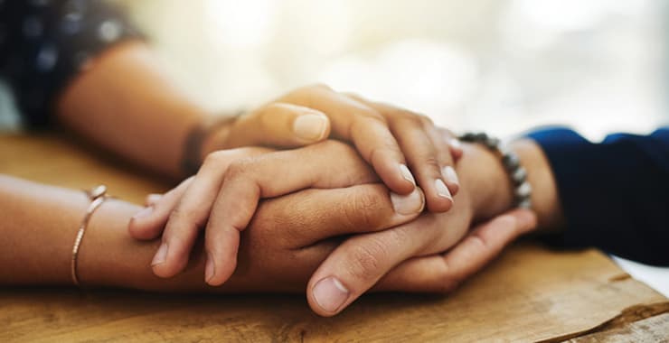 Lovers Suicide News: लड़की की आज होने वाली थी शादी, 7 फेरों से ठीक पहले अपने प्रेमी के साथ इस हाल में मिली युवती, जिसने भी देखा रह गए हैरान