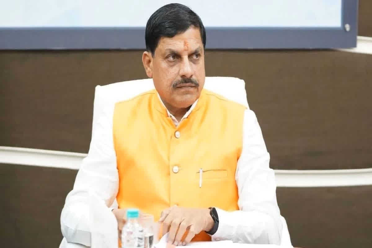 CM Dr. Mohan Yadav News: चार जवानों की मौत पर सीएम डॉ मोहन यादव ने जताया शोक, कहा- भीषण हादसा हृदयविदारक है