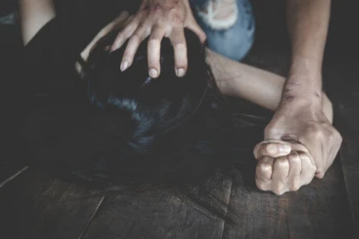 Sidhi Crime News : चिप्स दिलाने के बहाने मासूम से दरिंदगी! घर के पीछे ही किया ऐसा घिनौना काम, भनक पड़ते ही पुलिस ने दबोचा