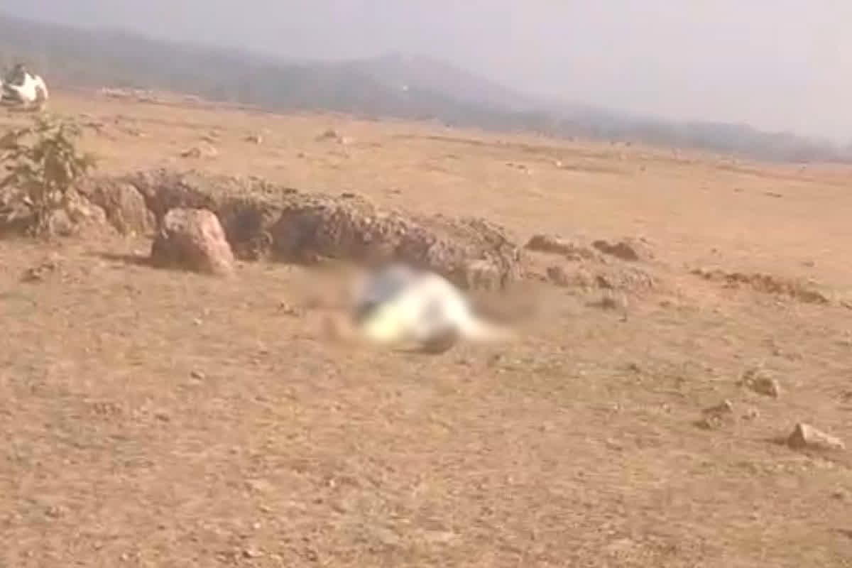 Girl Rape and Murder News: ‘गांव के लड़के ने ही मेरी बेटी के साथ गलत किया, फिर…’, अपने कलेजे के टुकड़े को इस हाल में देख टूटा मजदूर पिता, दरिंदों ने पहाड़ी में….