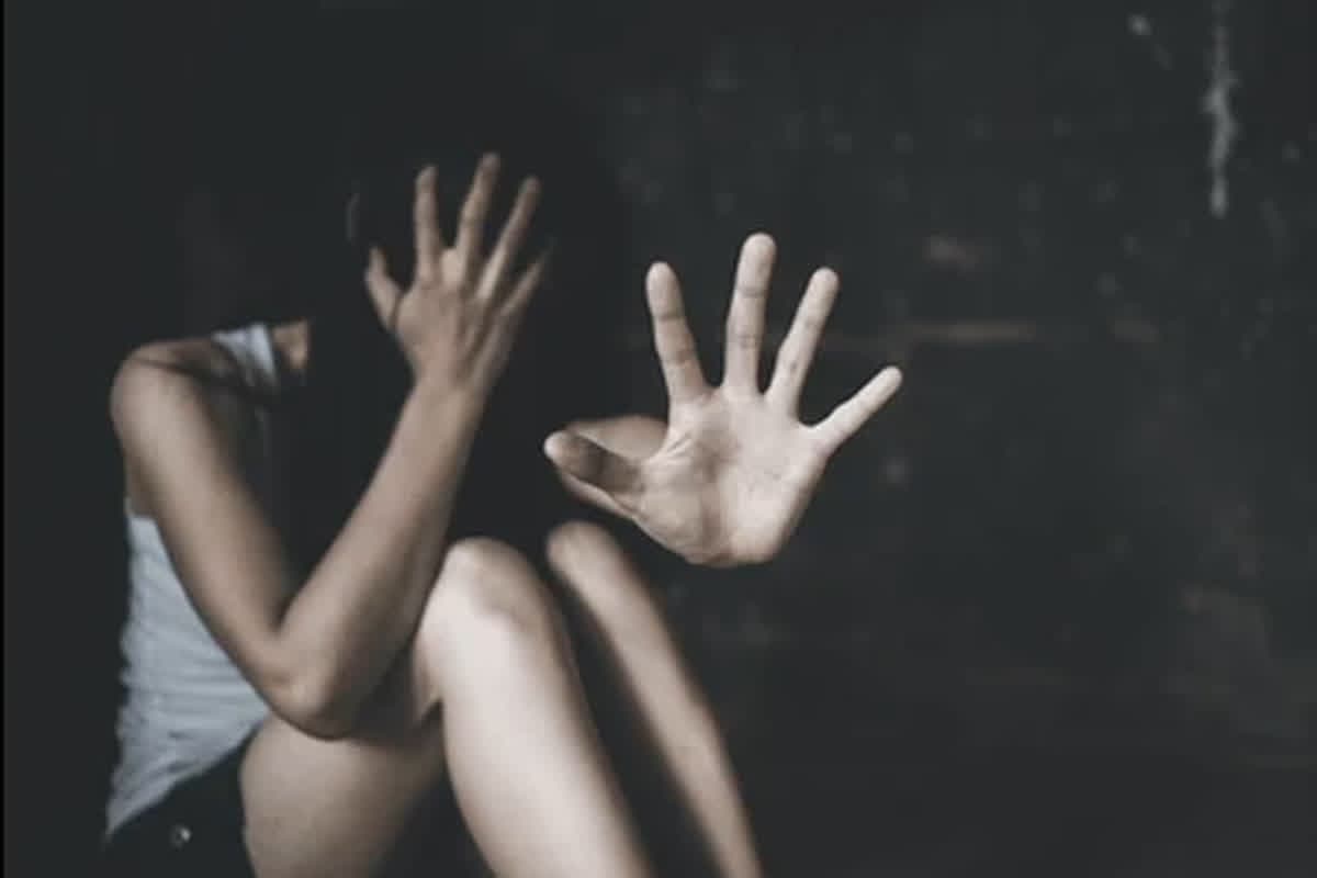 Bhopal Girl Kidnapping News: राजधानी में 9 साल की मासूम का अपहरण, कुछ देर बाद इस हालत में मिली बच्ची, देखकर पुलिस भी रह गई हैरान