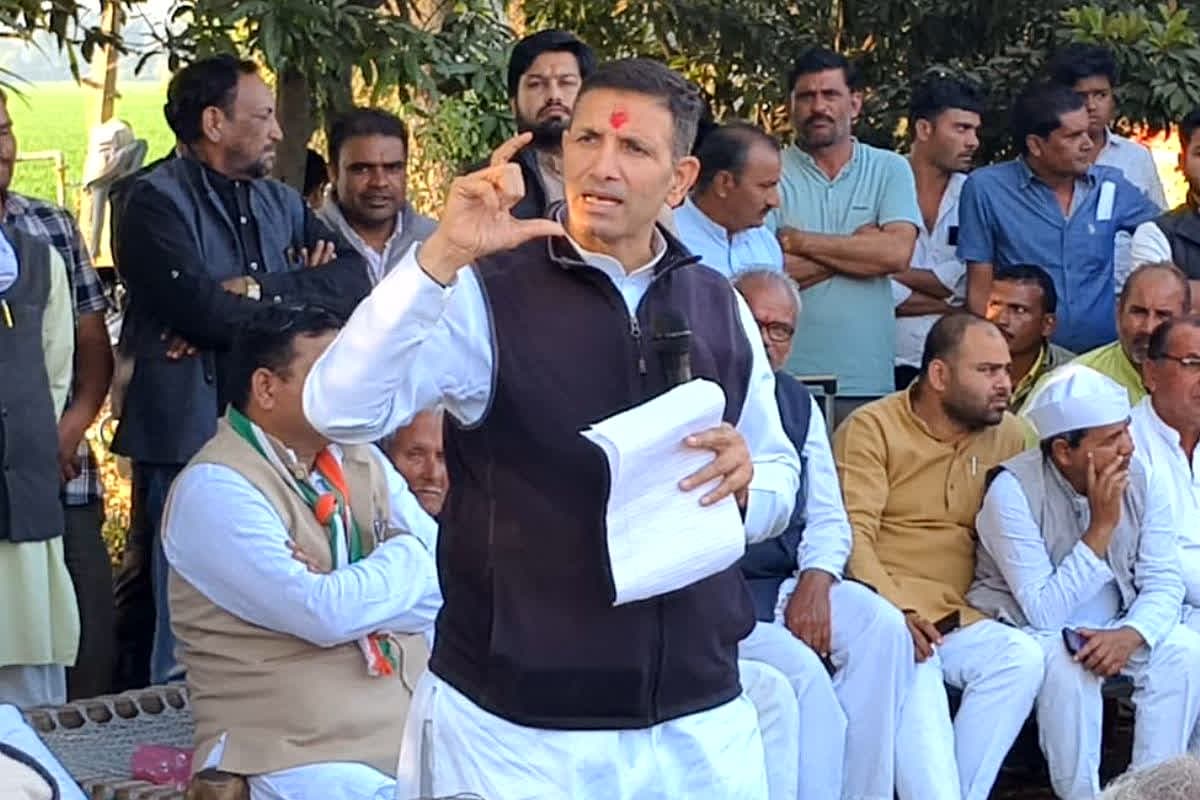 Jitu Patwari News: चुनावी घोषणाओं पर BJP का यू-टर्न! बहनो को 1500, लेकिन जीजाओं को थमाया 5000 का बिजली बिल! PCC चीफ ने खोली इन वादों की पोल, देखें