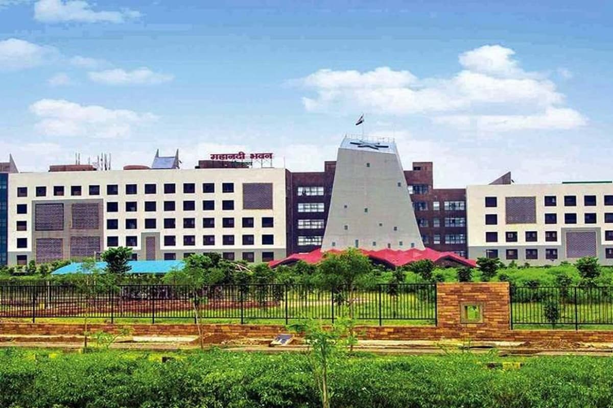CG IFS Transfer: छत्तीसगढ़ सरकार ने अब वन विभाग में किया बड़ा फेरबदल, इन अधिकारियों को अब फील्ड में मिली पोस्टिंग, एक साथ इतने IFS अफसर इधर से उधर