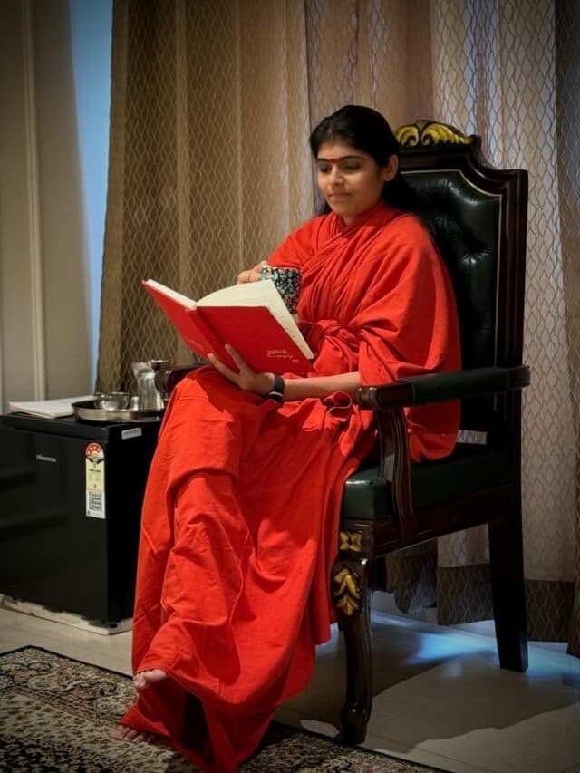 Sadhvi Prem Baisa News: मौत के बाद वायरल हुआ मशहूर कथावाचक की आखिरी संदेश! क्या कुछ कहना चाहती थीं साध्वी प्रेम बाईसा?