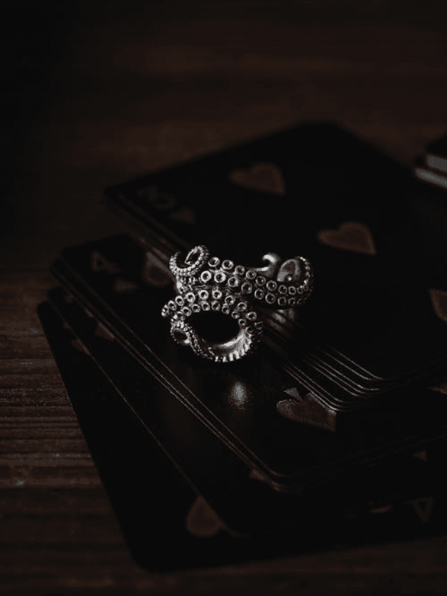 Silver Jewelry Benefit: क्यों पहननी चाहिए चांदी? जानिए इसके अद्भुत फायदे