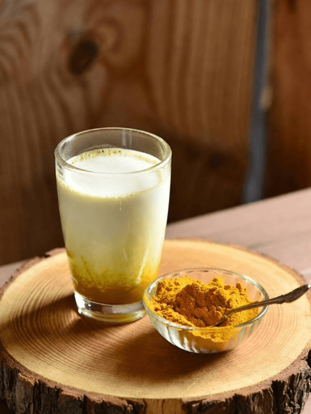Haldi Doodh Ke Fayde: इम्यूनिटी बढ़ानी है? रोज़ पिएँ यह सुनहरा नुस्खा