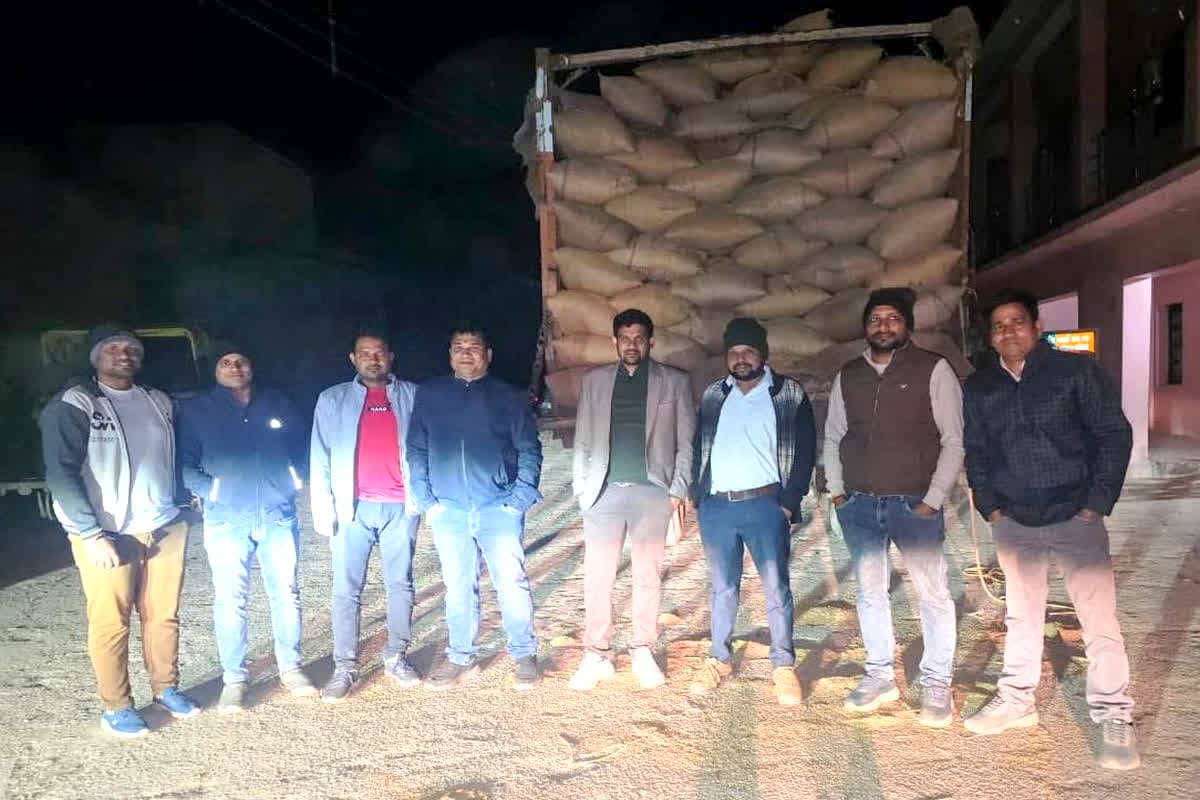 chhattisgarh news: अवैध धान पर राज्य सरकार ने कसा शिकंजा, 86 से ज्यादा गाड़ियों के साथ 30 हजार क्विंटल से ज्यादा धान किया जब्त