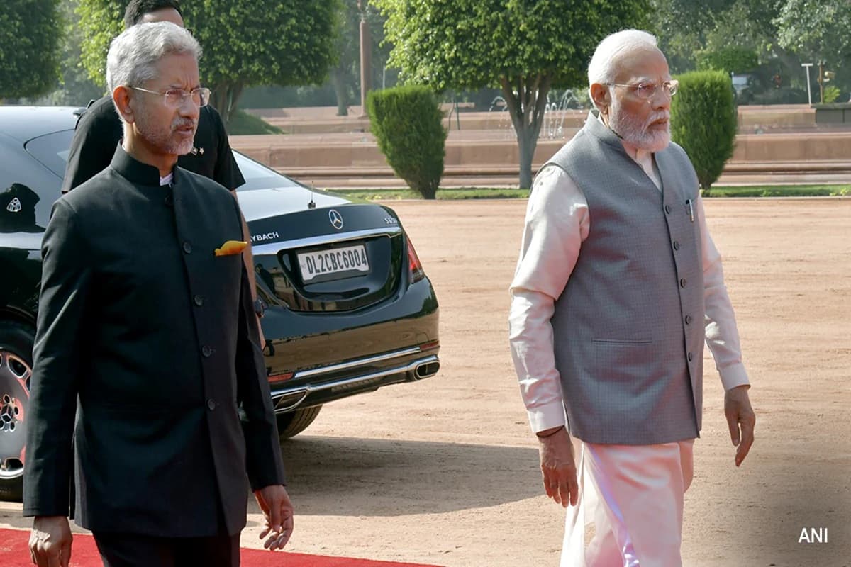 S Jaishankar News: कांग्रेस सरकार ने जिसे नकारा, उसे बिना चुनाव लड़े ही PM मोदी ने सौंप दी विश्व की बागडोर; जानें प्रेरक कहानी