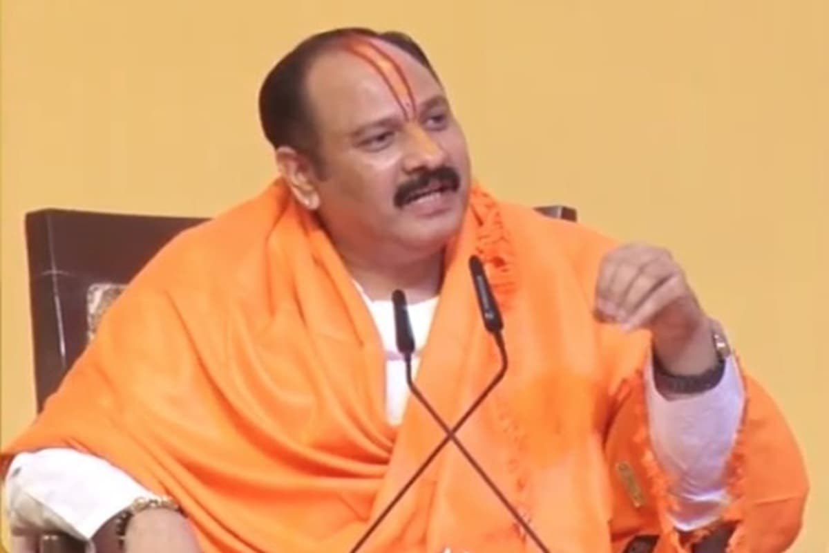 Bhopal News: कथा वाचक प्रदीप मिश्रा ने भगवान शिव से की संघ की तुलना, बोले- दोनों विष पीकर करते हैं राष्‍ट्र की रक्षा