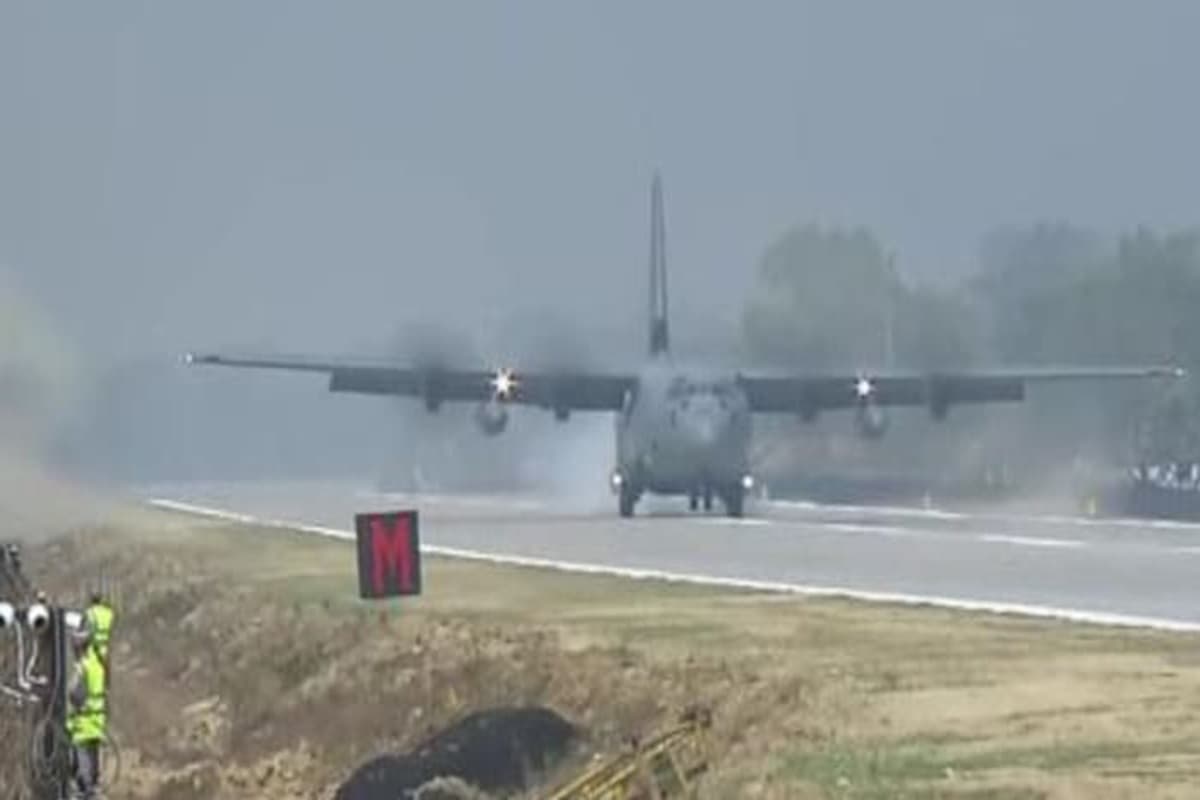 Vande Bharat: हाईवे पर ‘शौर्य’ का पराक्रम! पीएम मोदी के विमान की इमरजेंसी लैंडिंग, असम में दिखा शक्ति और प्रगति का संगम