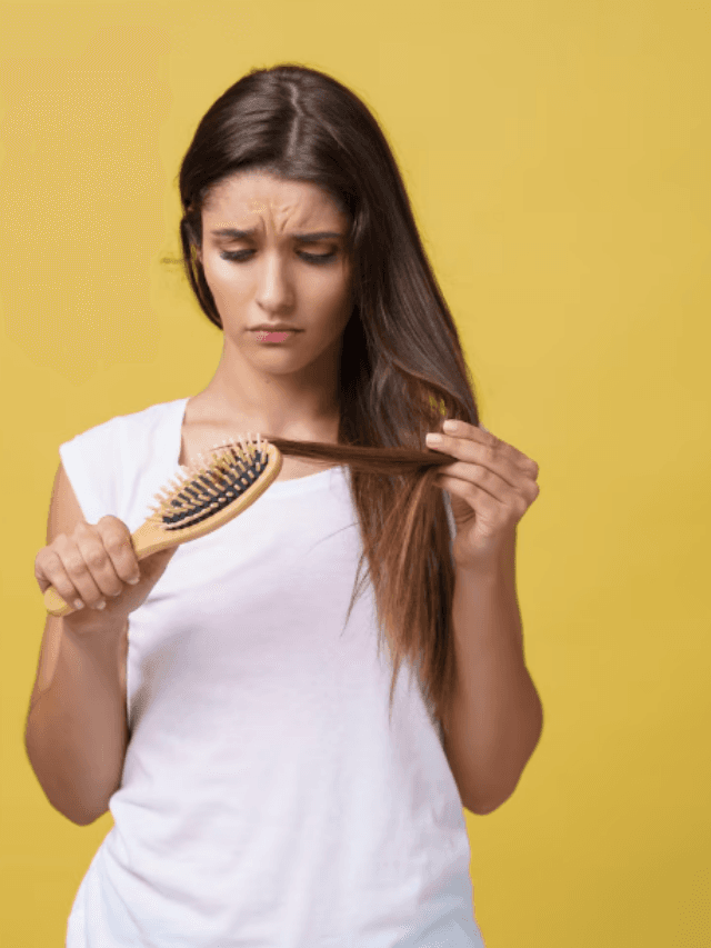 Hair care tips : दोमुंहे बालों से चाहिए छुटकारा? अपनाएं ये 7 जादुई टिप्स!