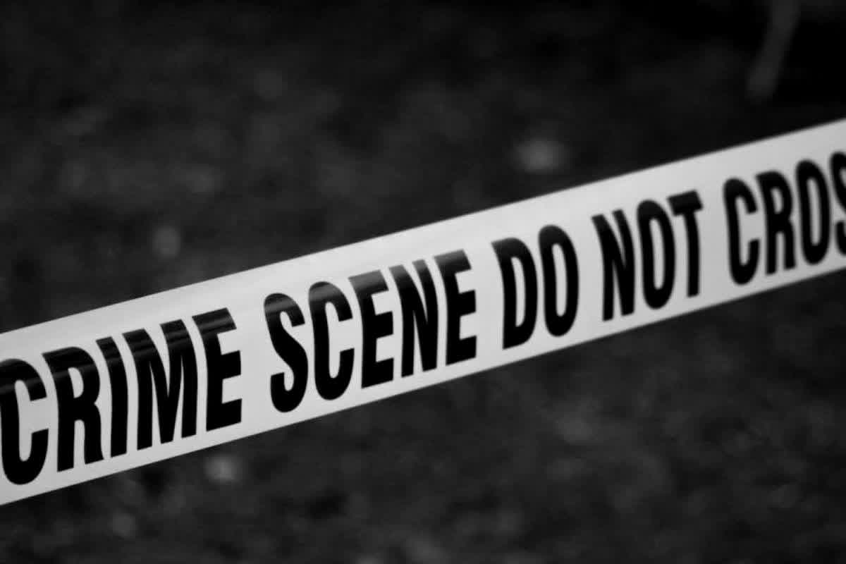 Gwalior Crime News : महज एक मामूली बहस, फिर पिता-पुत्र ने मिलकर युवक के साथ कर दिया ऐसा खौफनाक कांड, वजह जानकर रह जाएंगे हैरान