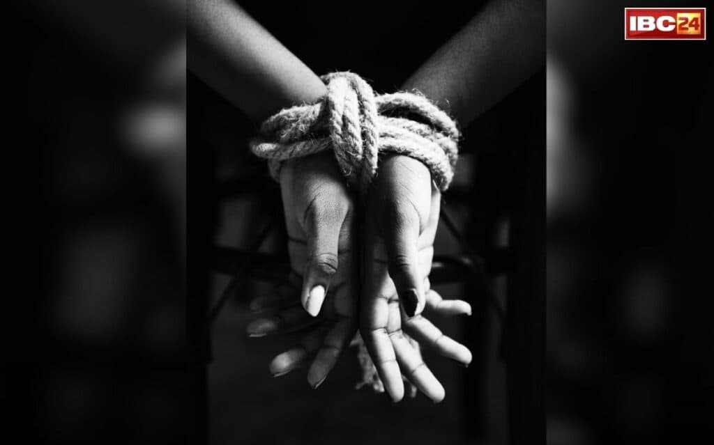 Jabalpur Crime News : किराएदार की बेटी पर मकान मालिक की गंदी नजर! बहला-फुसलाकर किया अगवा और फिर पार की दरिंदगी की सारी हदें