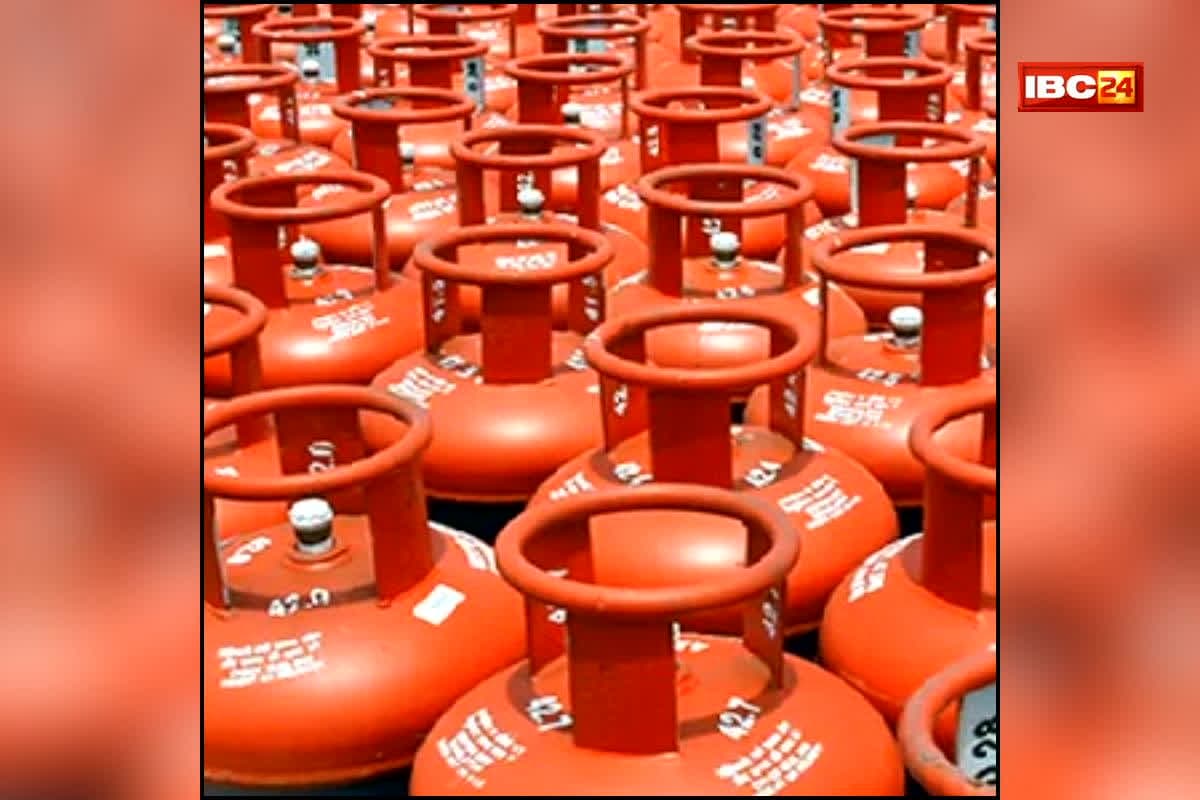 LPG e-KYC: सिलेंडर बुकिंग के लिए आपको भी करानी होगी e-KYC? LPG संकट के बीच पेट्रोलियम मंत्रालय का बड़ा फैसला, यहां जानिए पूरी डिटेल