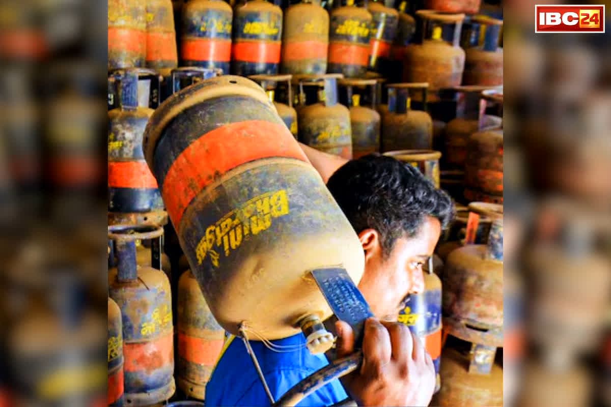 LPG Cylinder Supply Crisis India: रेस्टोरेंट-होटलों में LPG की कमी से बढ़ी चिंता.. मोदी सरकार ने उठाया ये बड़ा कदम, जानें कैसे दूर होगा ईंधन का संकट..