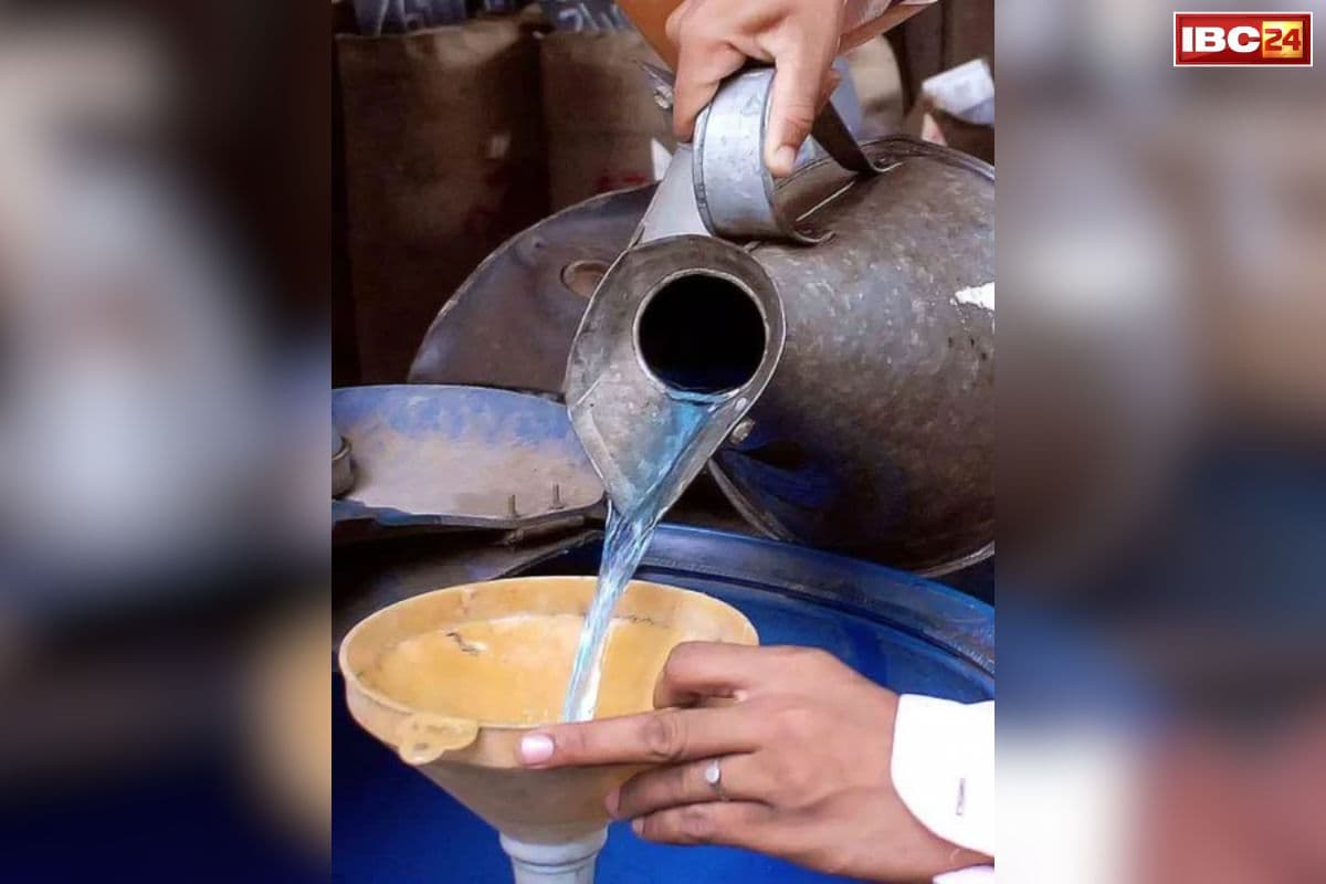 PDS Kerosene Allocation Rules: युद्ध के बीच भारत में लौट रहा केरोसिन का दौर.. मोदी सरकार ने दी इन राज्यों में बिक्री की अनुमति, जानें कैसे होगा मुहैया