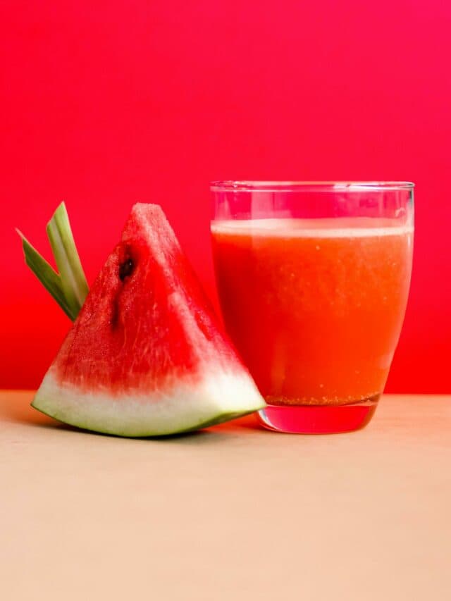 Benefits of Watermelon: गर्मियों का सुपरफूड तरबूज! सेहत के लिए क्यों है फायदेमंद?