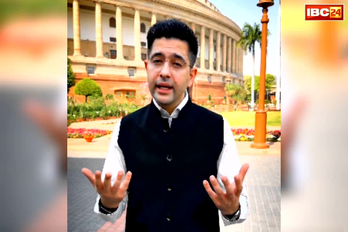 Raghav Chadha vs AAP : राघव चड्ढा पीएम मोदी की गोद में बैठे हैं! अपनी ही पार्टी के सांसद पर भड़कीं आतिशी, लगाया गद्दारी का आरोप, सीएम भगवंत मान ने कही ये बड़ी बात